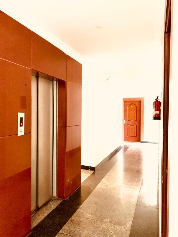 Hotel Half Moon Chennai Exterior foto