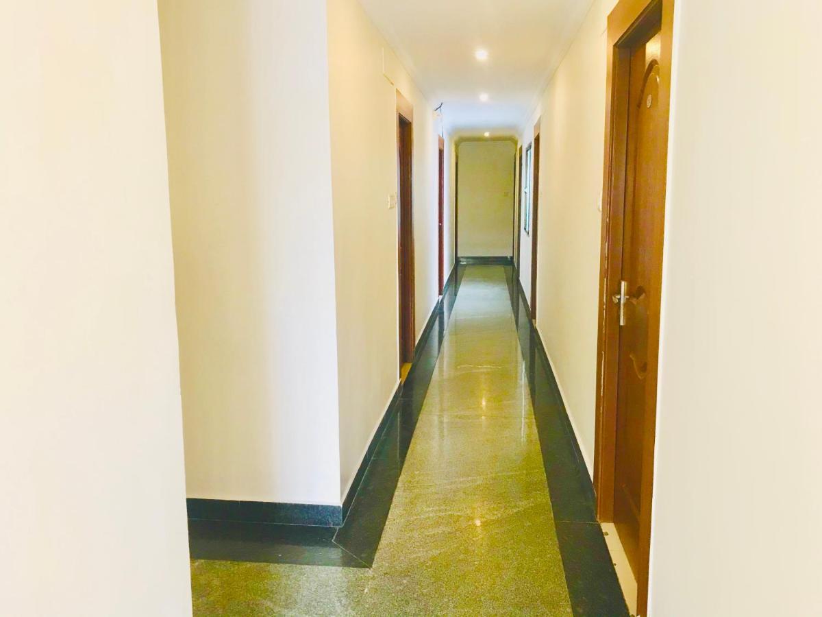 Hotel Half Moon Chennai Exterior foto